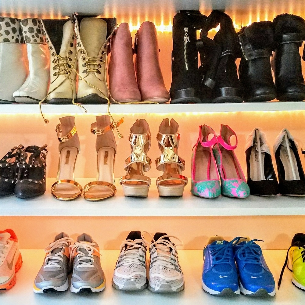 Welcome to my shoe/bag and accessory boutique